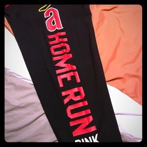 ✨❤️‍🔥 SUPER, SUPER RARE✨❤️‍🔥VS PINK CAPRIS AND TEE